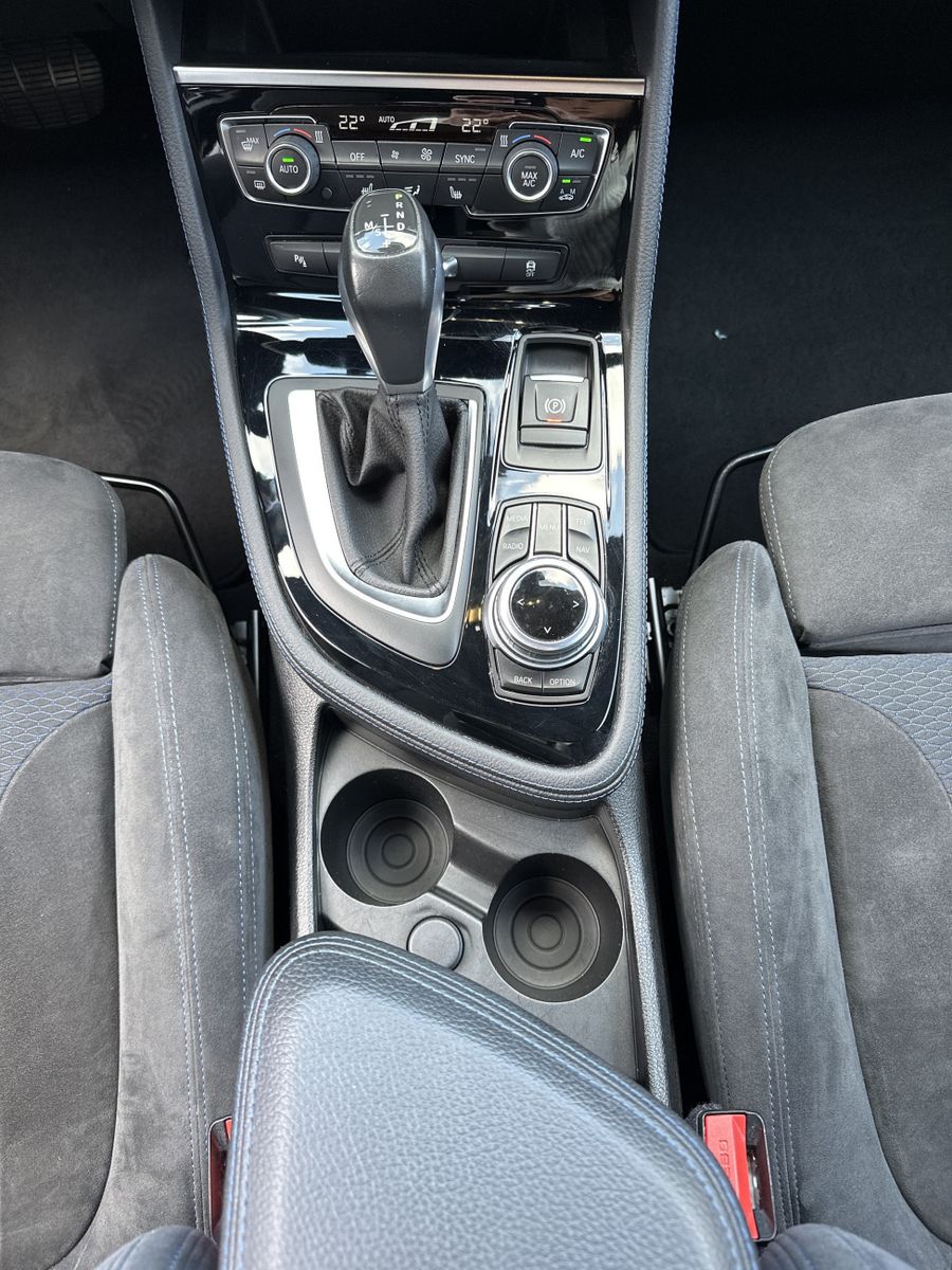 Fahrzeugabbildung BMW 220d Active Tourer M-Sport NAV+LED+HIFI+18ZO+EU6