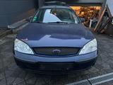 Ford Mondeo - Ford Mondeo aus 2001: Kombi
