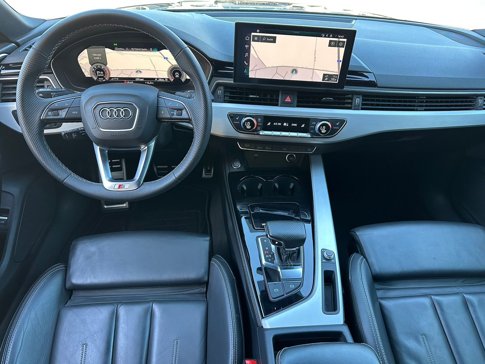 Fahrzeugabbildung Audi A5 SpB 40 TFSI S-Line Black NAV+MATRIX+VCOCK+KAM