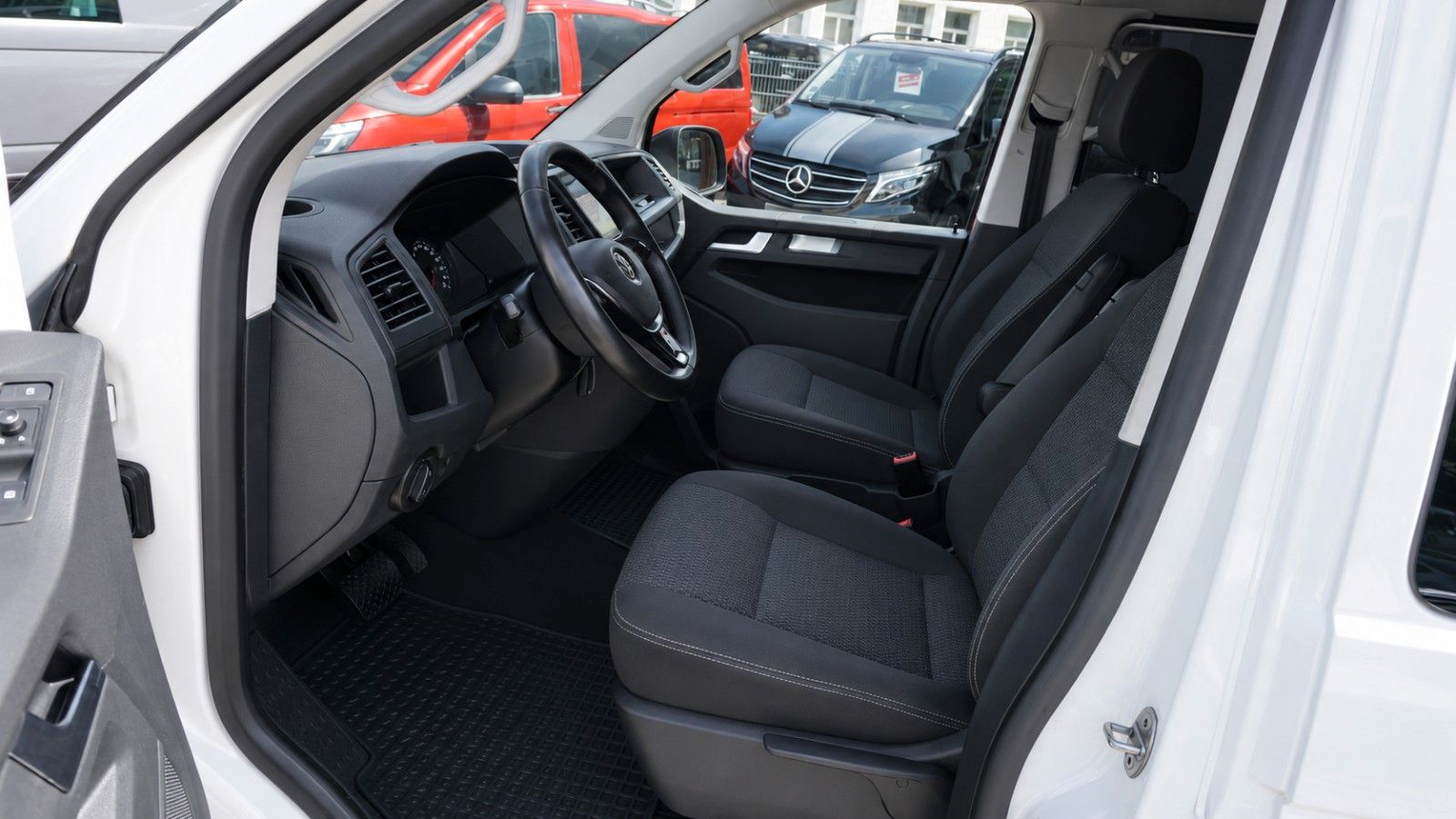 Volkswagen T6 2.0 TDI DSG Multivan 4Motion LED AHK 1.Hand foto 11