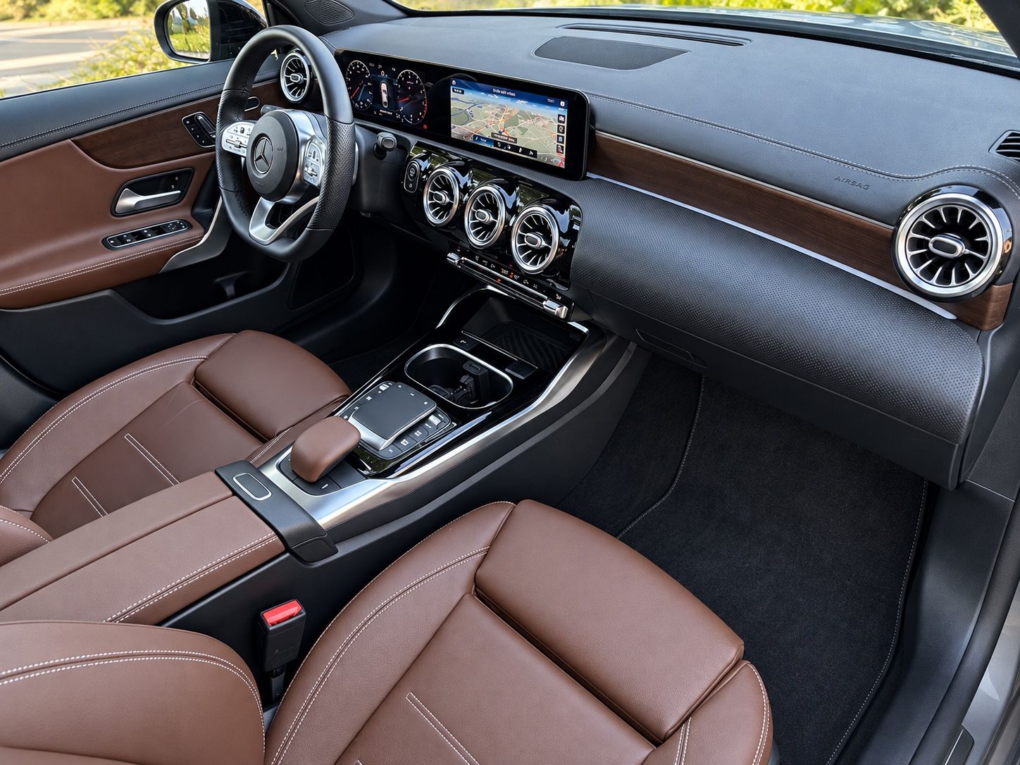 Mercedes-Benz CLA 35 AMG 4Matic 1.Hand MB-LED,360°Kam Panorama foto 13