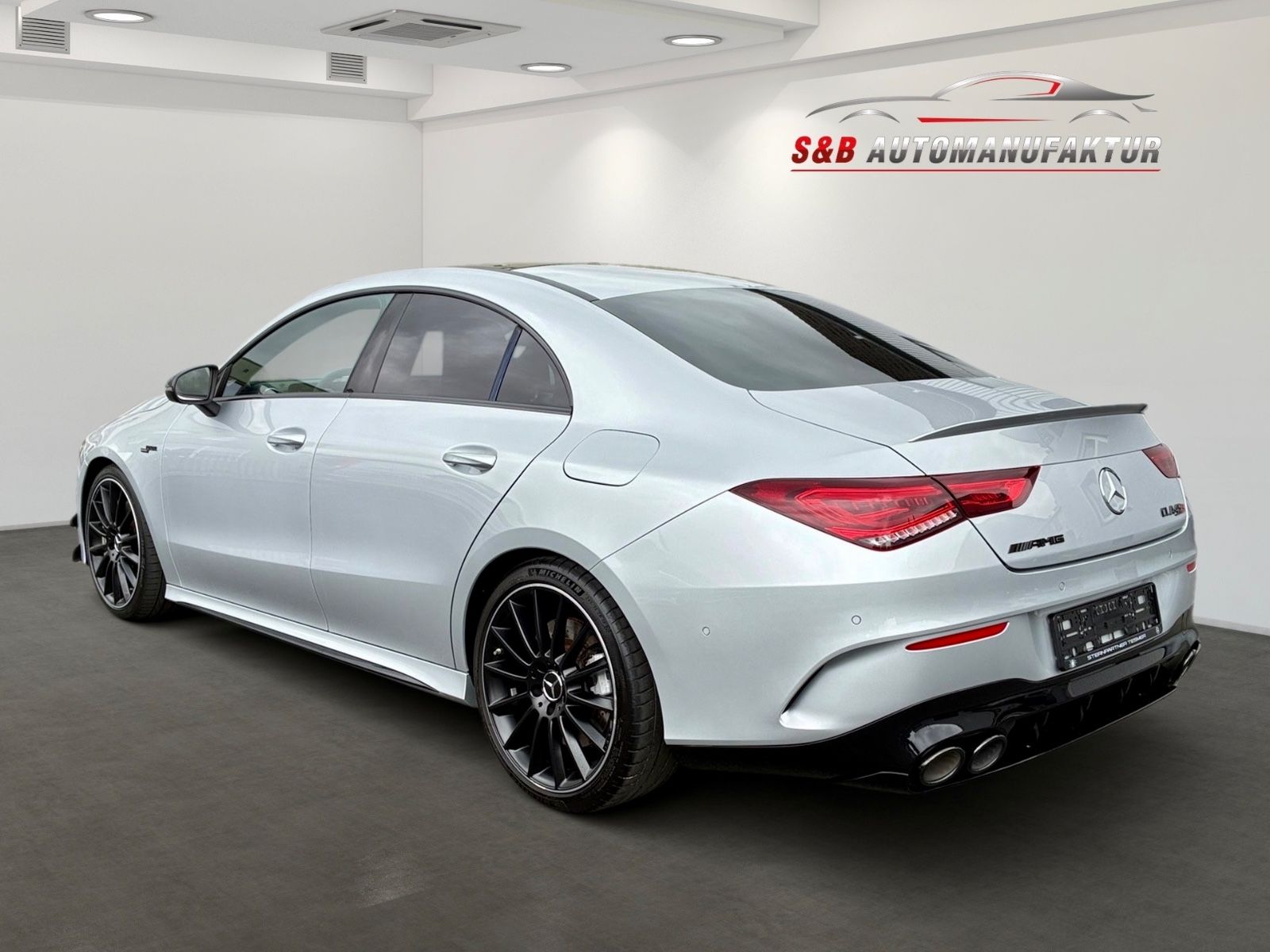 Mercedes-Benz CLA 35 AMG 4M Pano Kamera Multibeam Ambiente LED foto 3