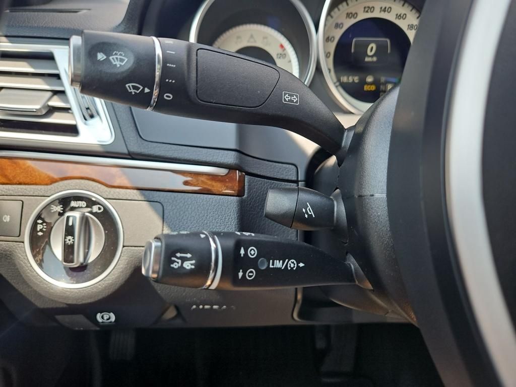 Fahrzeugabbildung Mercedes-Benz E 250 d Coupé Pano ACC Sitzklima Burm. LED Memo