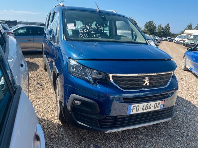 Peugeot Rifter 1.5 BlueHDi 130 EAT8 7 Places / FG464