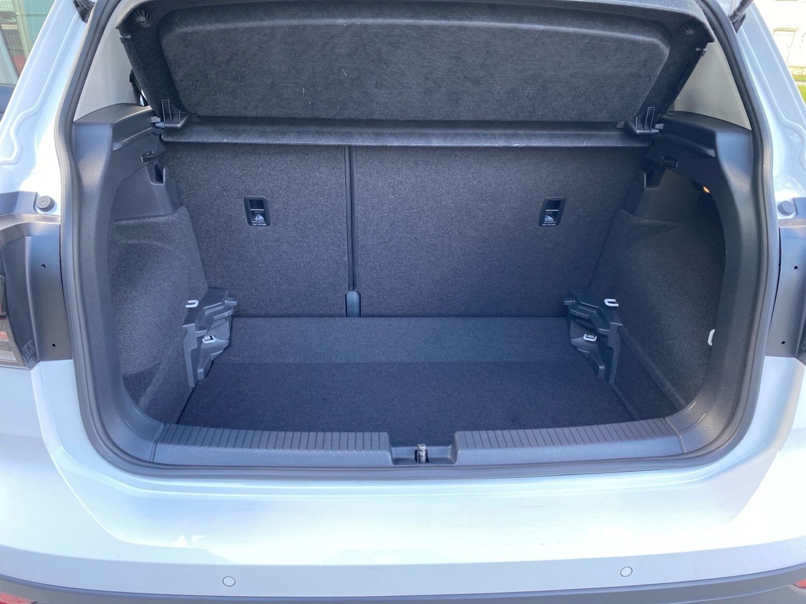 Fahrzeugabbildung Volkswagen T-Cross 1.0 TSI Style *Kamera*Sitzheizg*Alu*Allw