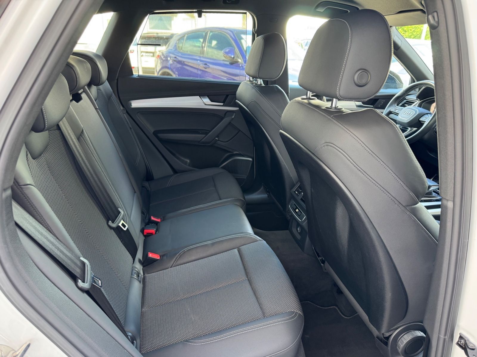 Fahrzeugabbildung Audi Q5 40 TDI quattro S line/LEDER/LED/NAVI/SHZ/ACC/
