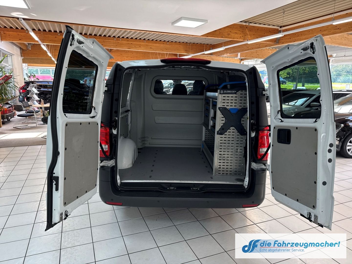 Fahrzeugabbildung Mercedes-Benz Vito Mixto  116  CDI 4x4 extralang EU6d-T