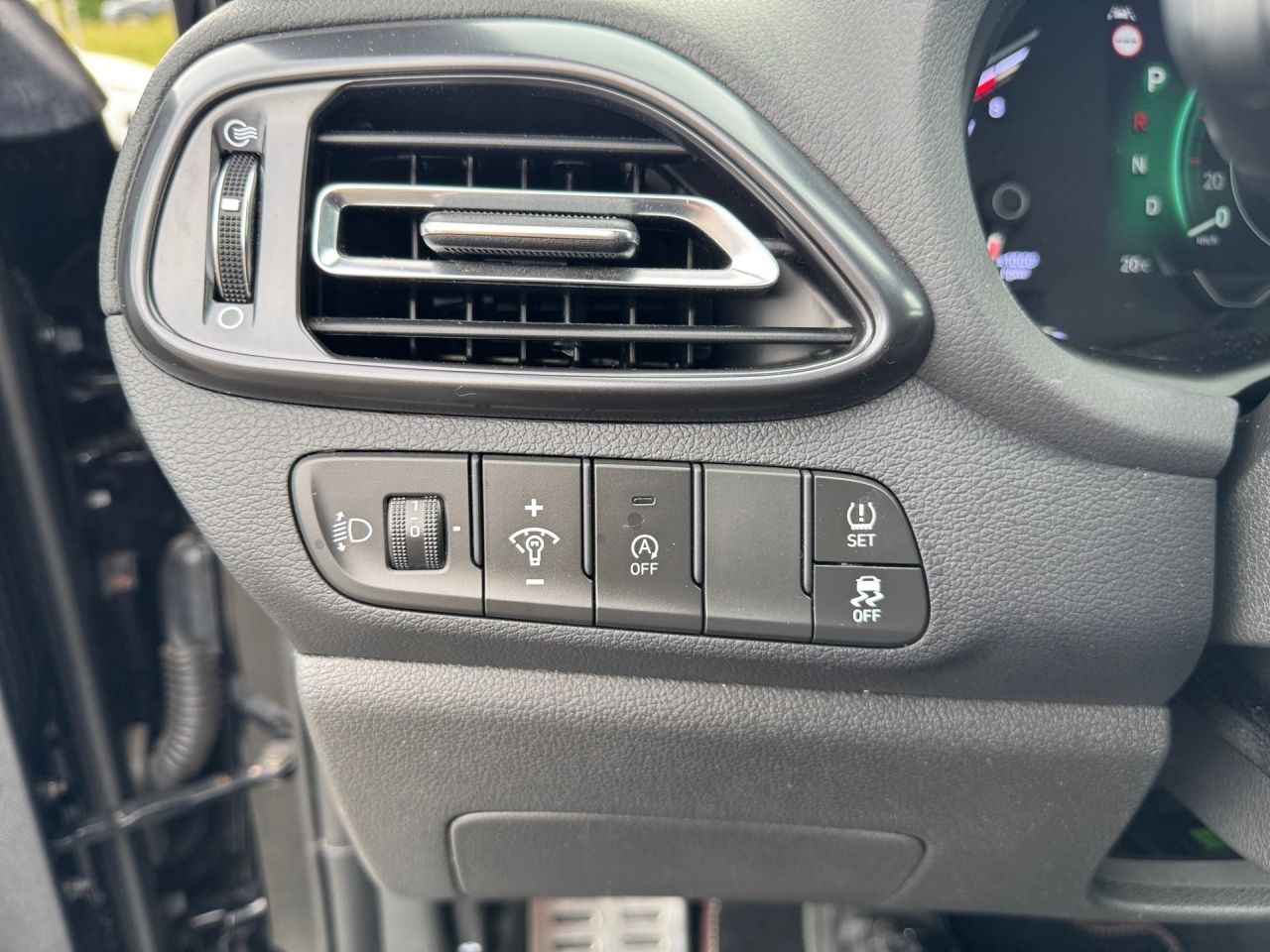 Fahrzeugabbildung Hyundai i30 N-LINE *PANORAMADACH*LED*NAVI*SHZ*LHZ*KAMERA