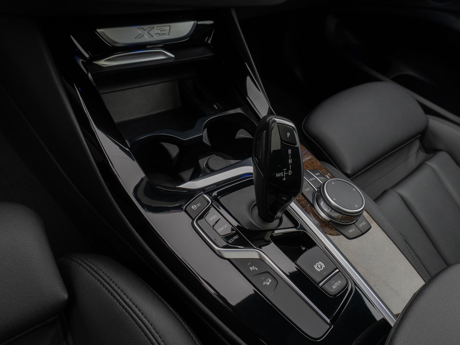 Fahrzeugabbildung BMW X3 xD30i xLine Panoram Kamera HiFi Komfort Sport
