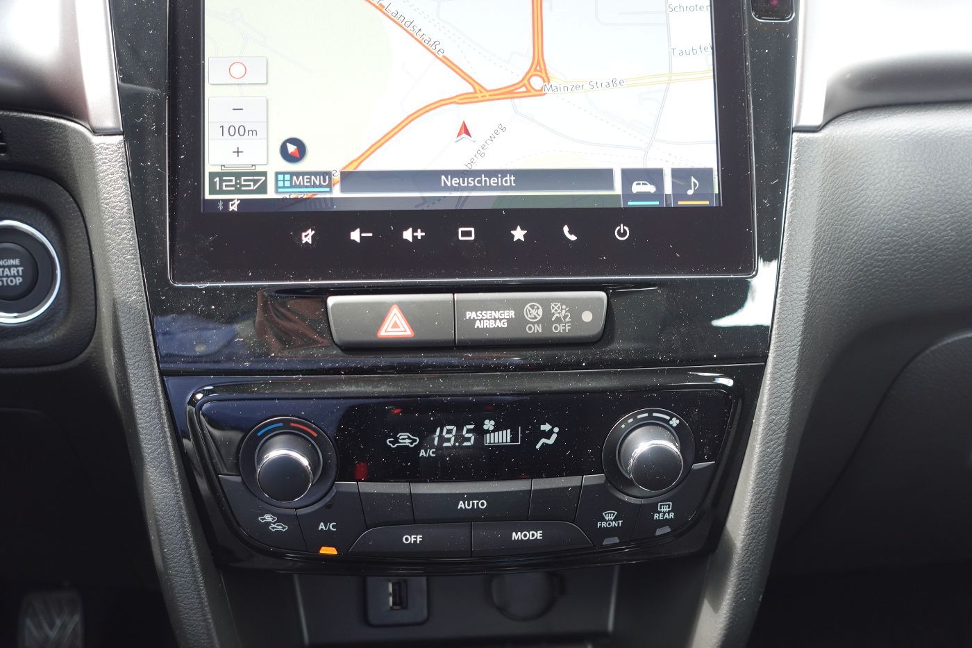Fahrzeugabbildung Suzuki Vitara 1.4Hybrid Club Navi, Kamera,PDC,LED