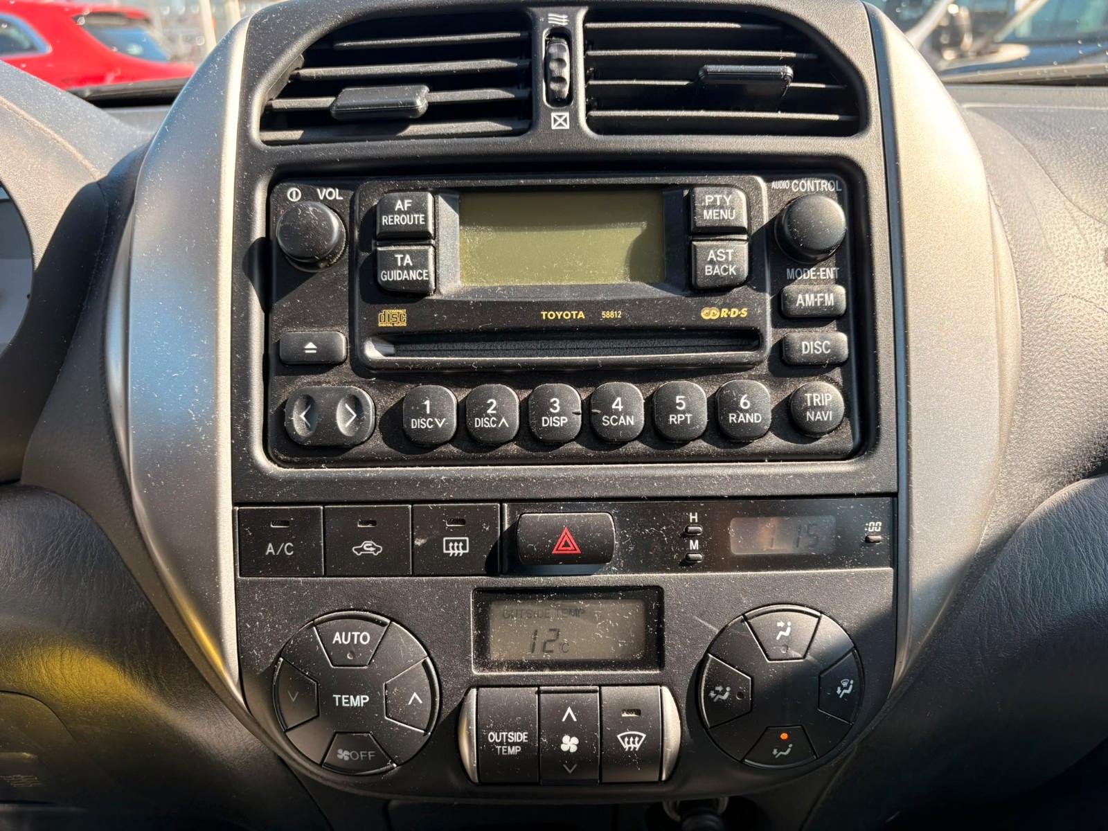 TOYOTA RAV4 - 2.0 -150 CV - BVM - VOLANT EN CUIR