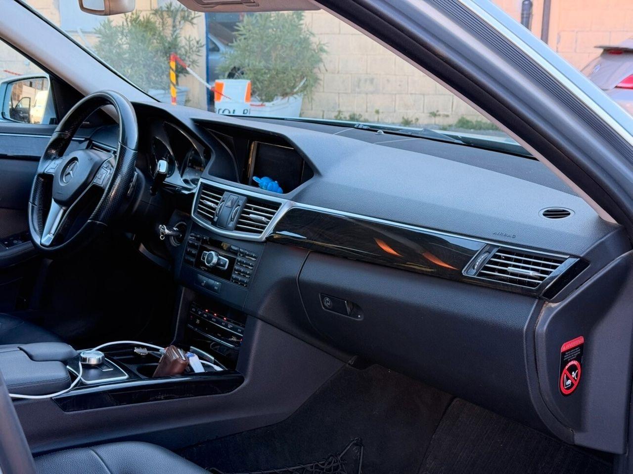 Mercedes-Benz E300 2012 — photo 9