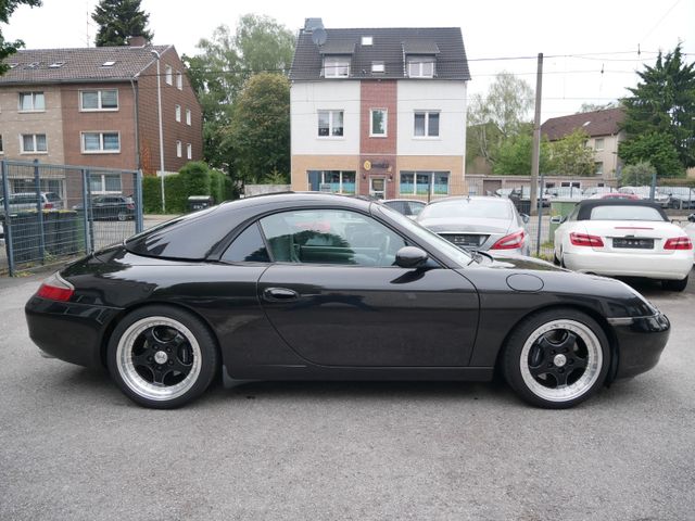 996