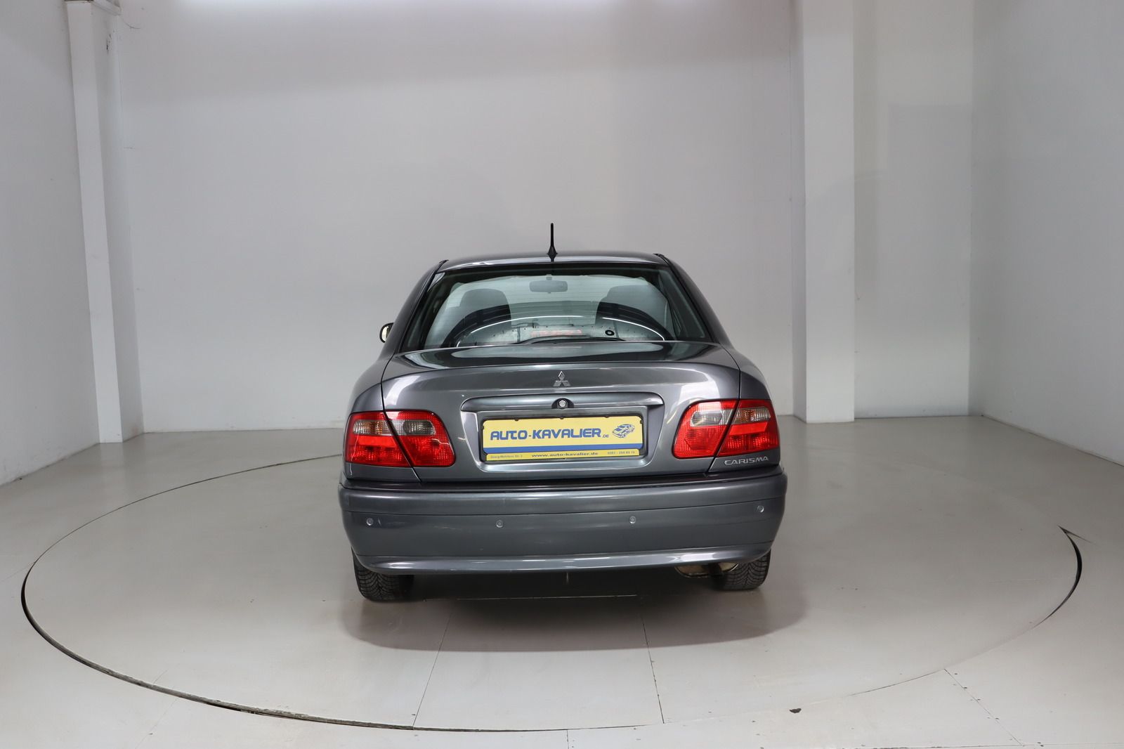 Fahrzeugabbildung Mitsubishi Carisma 1.6 Avance Automatik * HU/AU 03.28