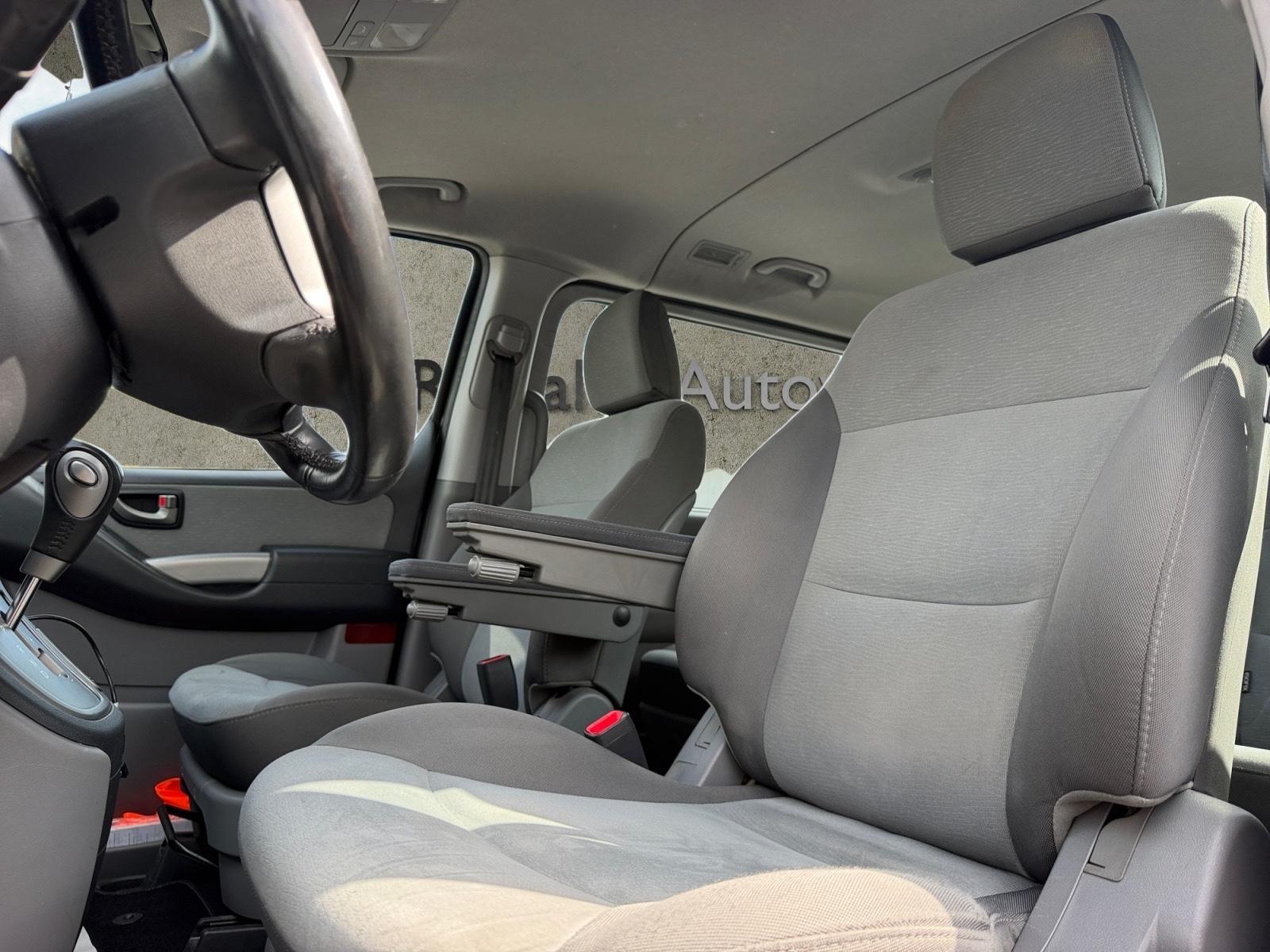 Hyundai H-1 Travel Comfort *AUTOM.*NAVI*SHZ*RFK*TÜV NEU*