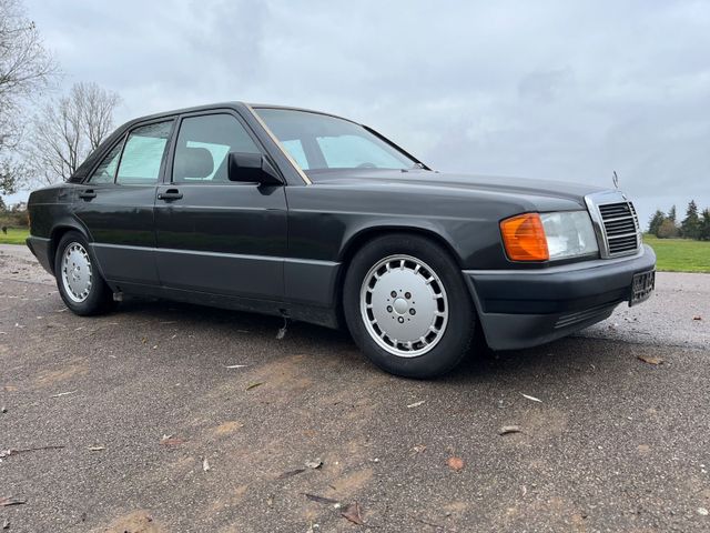 Mercedes-Benz W201 H-Zul. TÜV 05/26 schöner Daily 190er