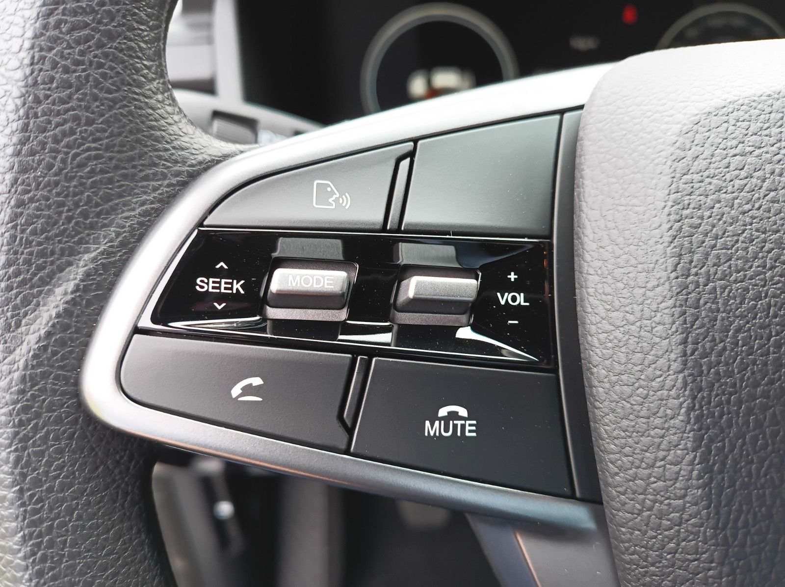 Fahrzeugabbildung KGM MUSSO GRAND CORE+ALLRAD+17ZOLL+R.KAMERA