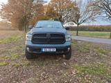 Dodge RAM 1500 Crew Cab Laramie 5,7 V8 LPG - Dodge RAM in Bonn