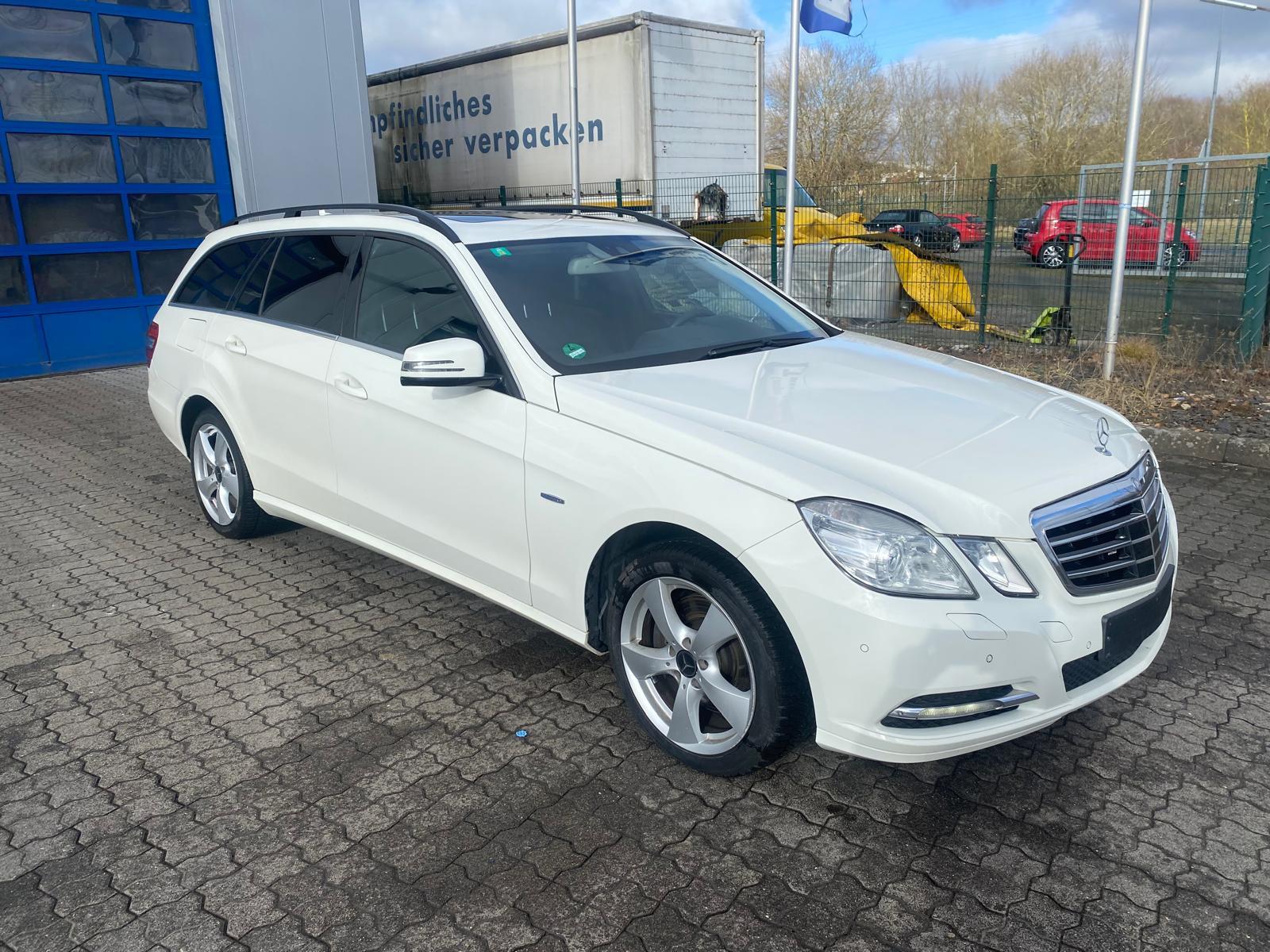 Mercedes-Benz E 250 E T-Modell E 250 CDI BlueEfficiency
