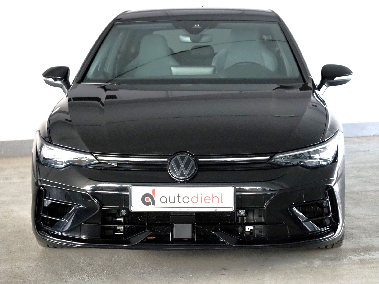Volkswagen Golf VIII R DSG 4M Black Edition SitzH H&K Sound foto 3