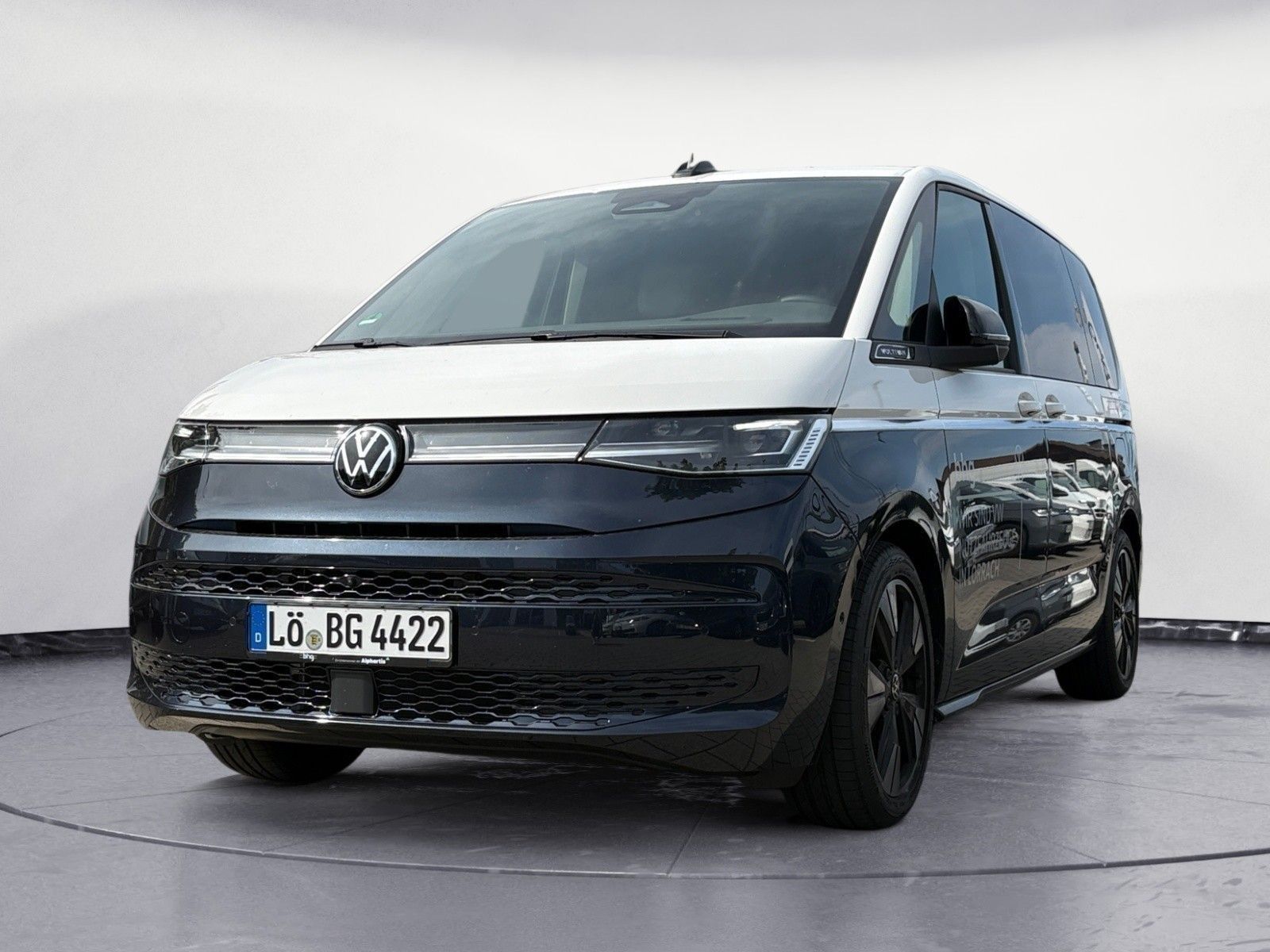 Volkswagen Multivan Style 2,0 l  TDI SCR Fron tantrieb 7-Ga
