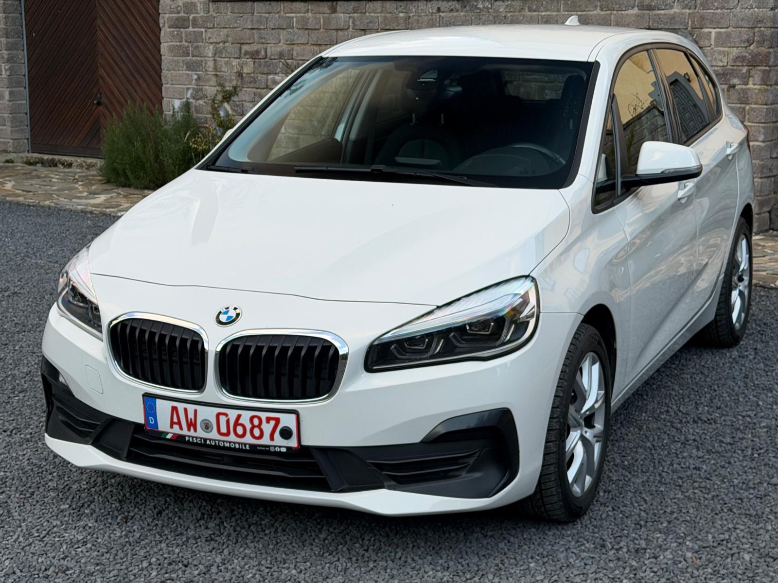 BMW 216d Active Tourer 1Hand Navi LED Business