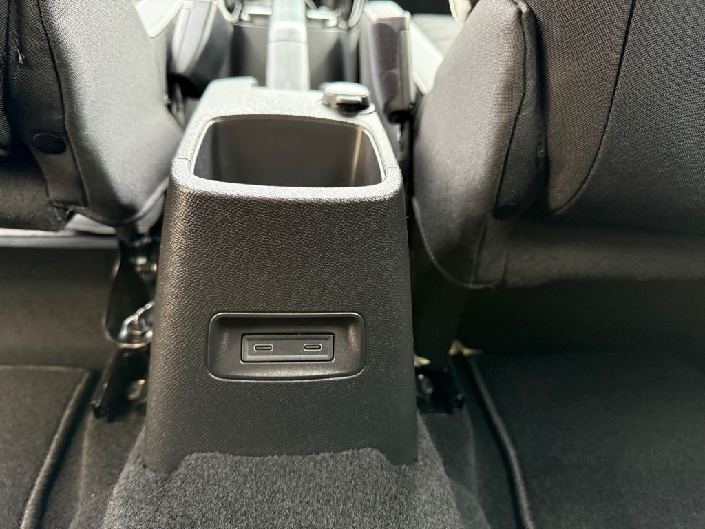 Fahrzeugabbildung Citroën C3 Aircross Turbo 100 PLUS - Winter Paket