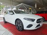 Mercedes-Benz A 250 e Lim. Entry+ACC+AHK+NAVI+KAMERA+ - gebrauchte Mercedes-Benz A 250 aus dem Jahr 2023