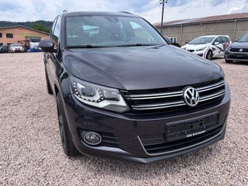 Volkswagen Tiguan - 1