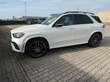 Mercedes-Benz d4MATIC, StdHzPano, AHK,Burmester,LED,Winterreif