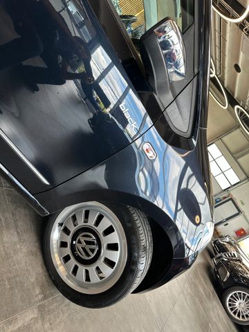 MYAUTOCENTER – Gebraucht- und Jahreswagen mit Werkstattservice in Pfaffenhofen Volkswagen up! black up! *Sitzh.*Navi*Klima*TÜV0428*