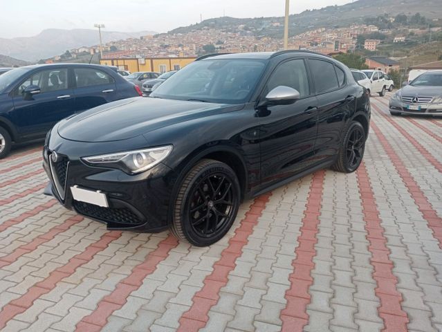 Alfa Romeo Stelvio 2.0 Turbo 200 CV AT8 Q4 B-Tec