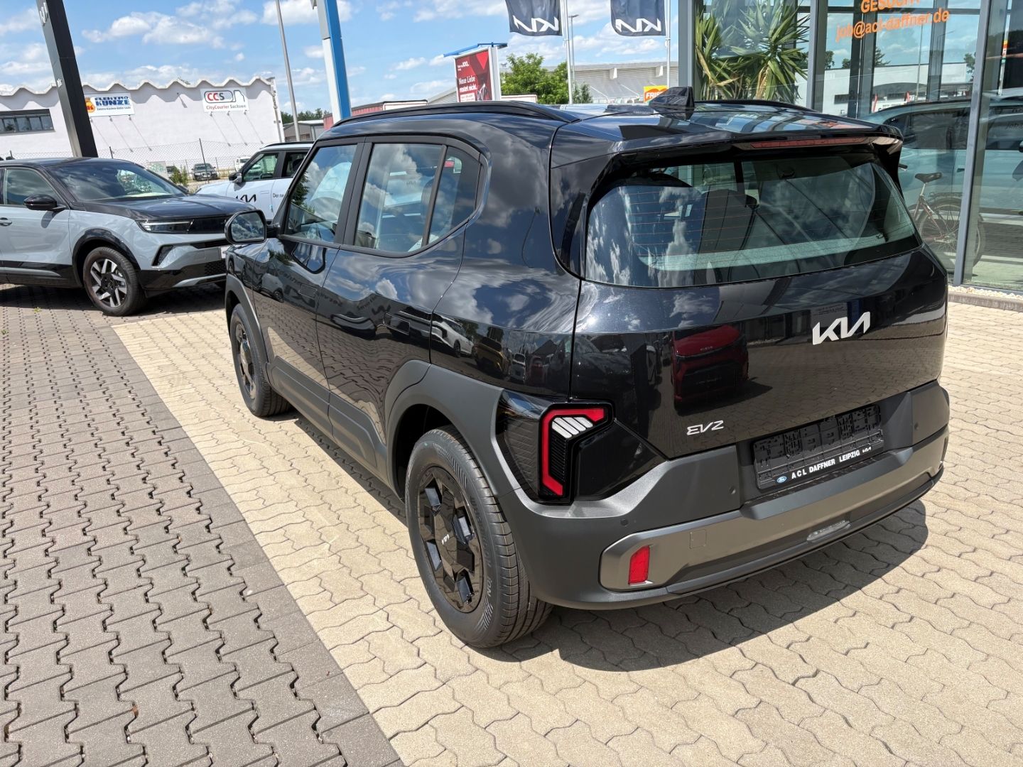 Fahrzeugabbildung Kia EV2 Air 42,2-kWh FWD 5 Sitze NotBremsAss Tempoma