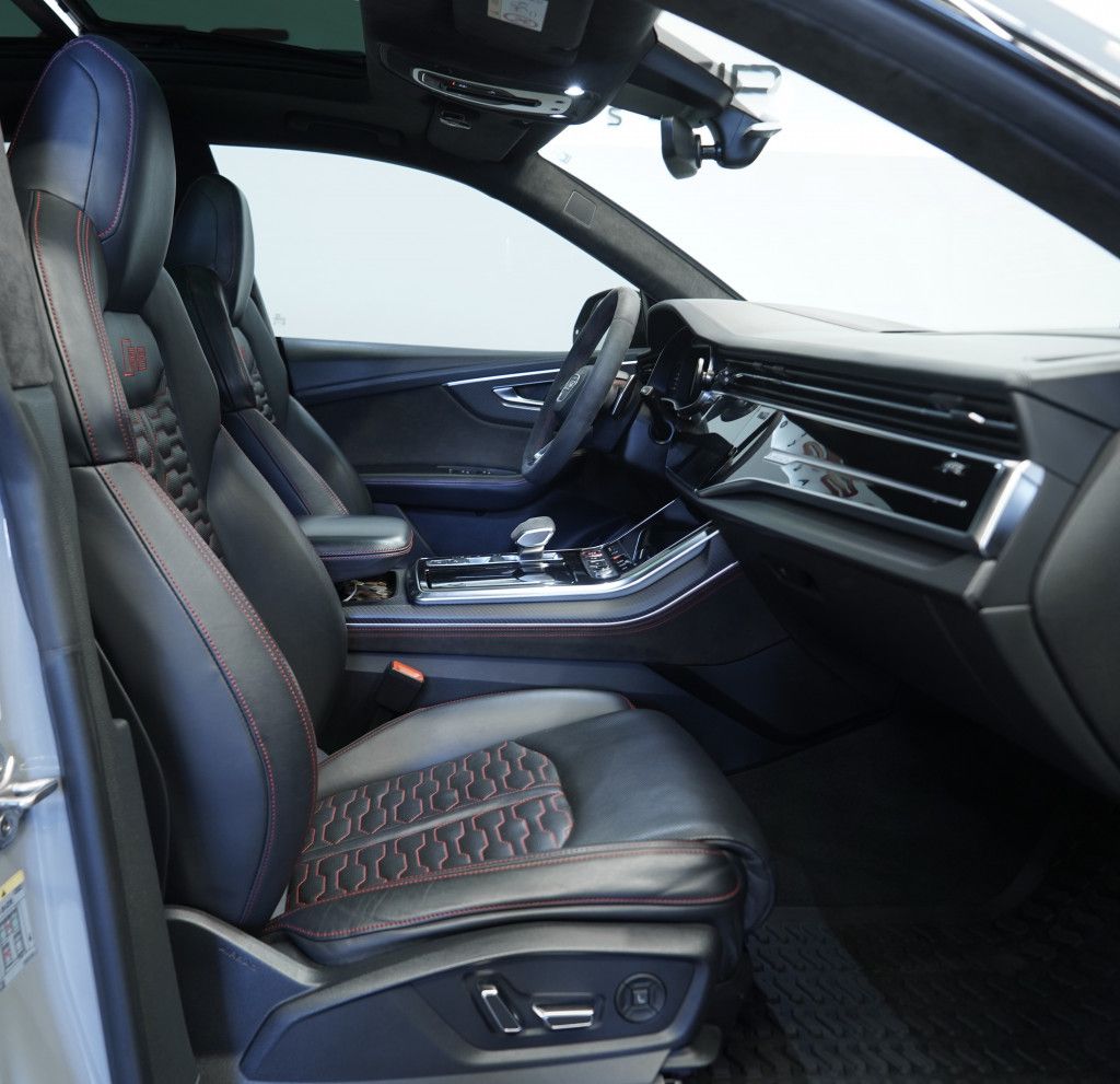 Audi Rsq8