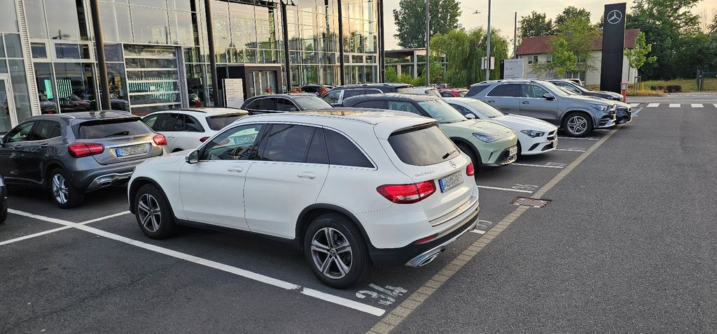 Image of Mercedes-Benz GLC 350