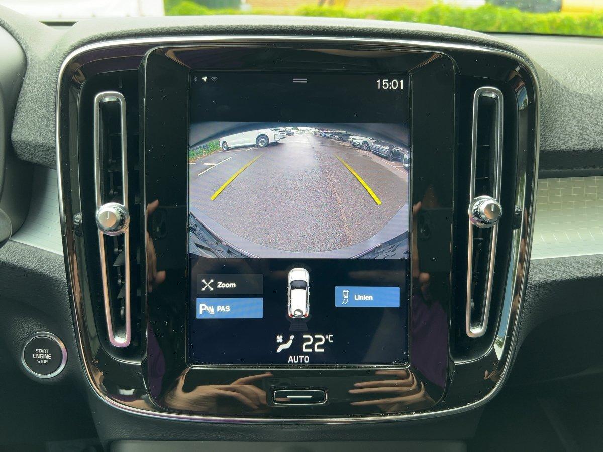 Volvo XC 40 Momentum Pro T3 2WD LED+NAVI+APP+RFK+STH+L