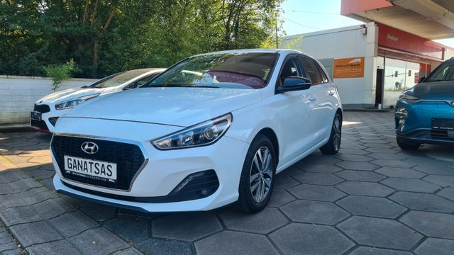 Hyundai i30 YES!*Navi*Kamera*Scheckheft*