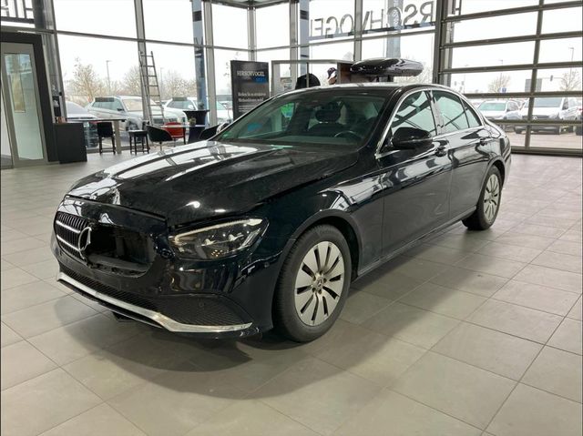 Mercedes-Benz E 220 d 4M FRONTSCHADEN+AVANTGARDE Ext+MBUX+Navi