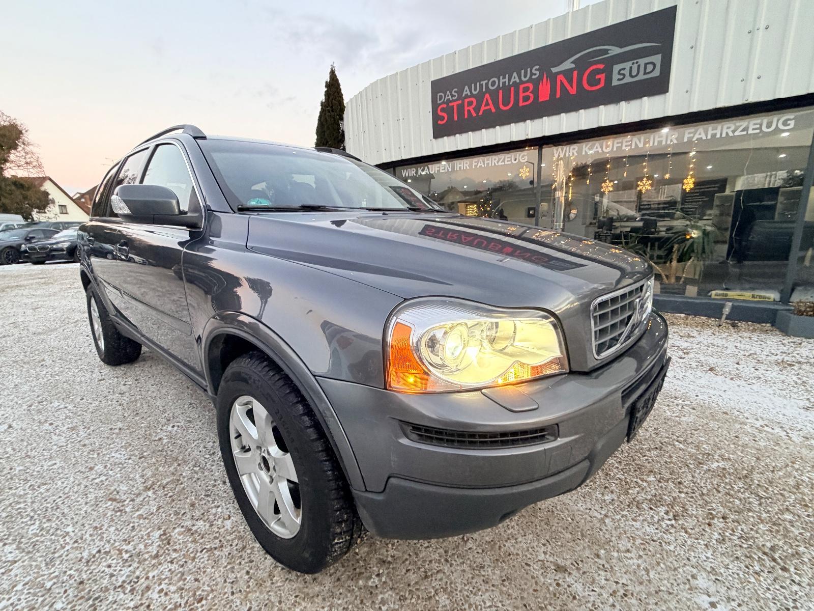 Volvo XC90 D5 Momentum 7-SITZER*LEDER*XENON*AUTOMATIK