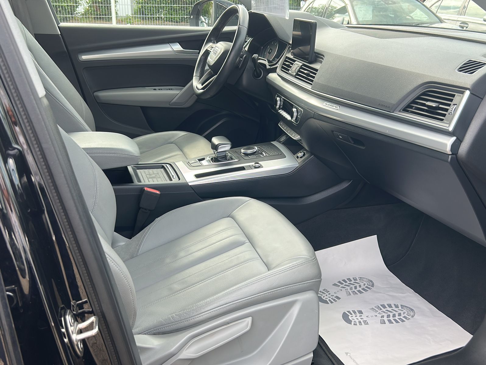 Fahrzeugabbildung Audi Q5 2.0 TDI quattroNavi,PDC,AHK