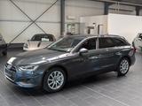 Audi A4 Avant 40 TDI S tronic 8-fach 1.Hand - Audi A4: 8h