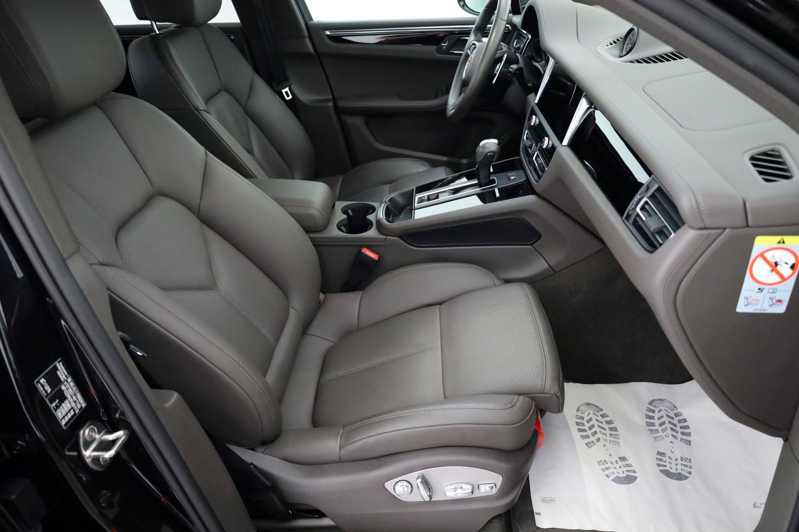 Fahrzeugabbildung Porsche Macan S,Leder,Navi,PCM,LED,Memorysit.,ACC,AHK.el