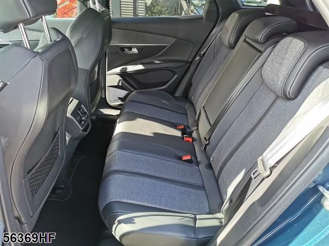 Fahrzeugabbildung Peugeot 3008 1.2 PureTech 130, Allure Pack