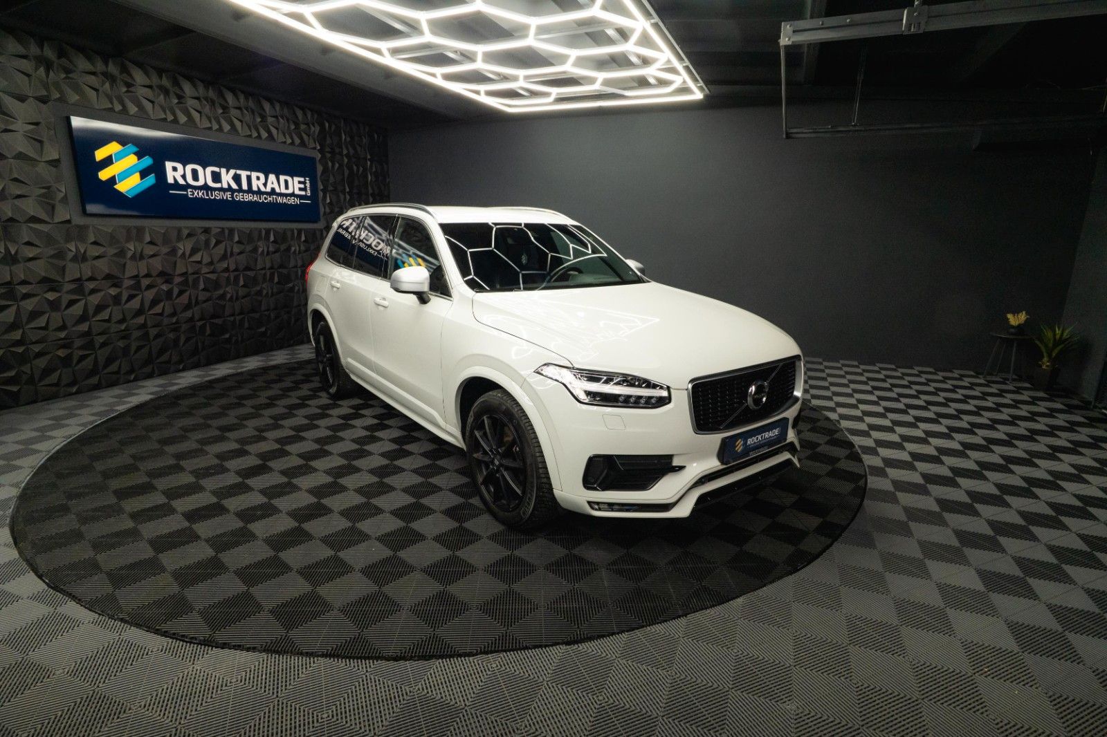 Fahrzeugabbildung Volvo XC90 R Design AWD Night-Paket | ACC | LED | DAB+