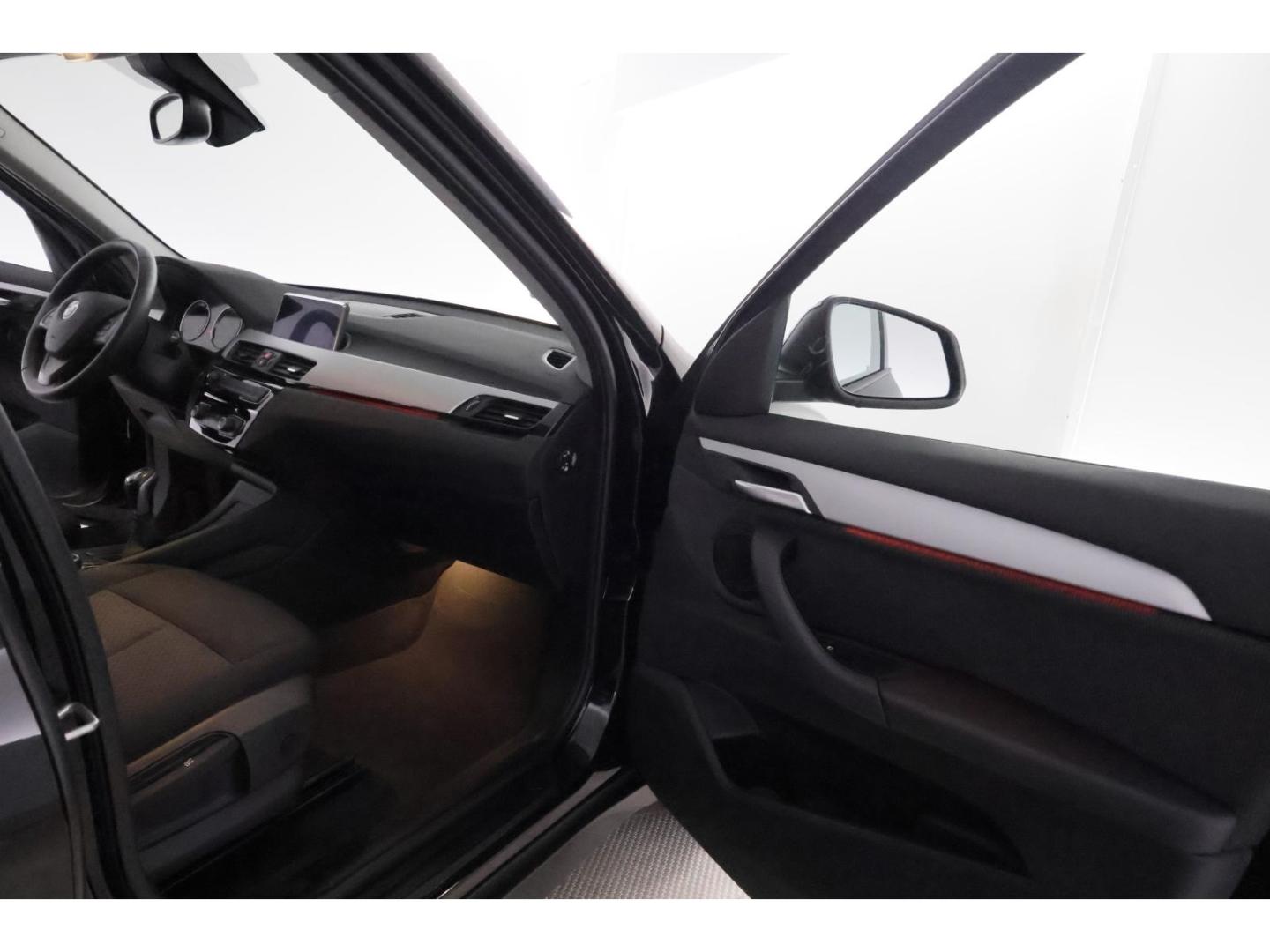 BMW X1 18i Advantage+LED+NAVI+CARPLAY+TEMPO+KLIMA, миниатюра 11