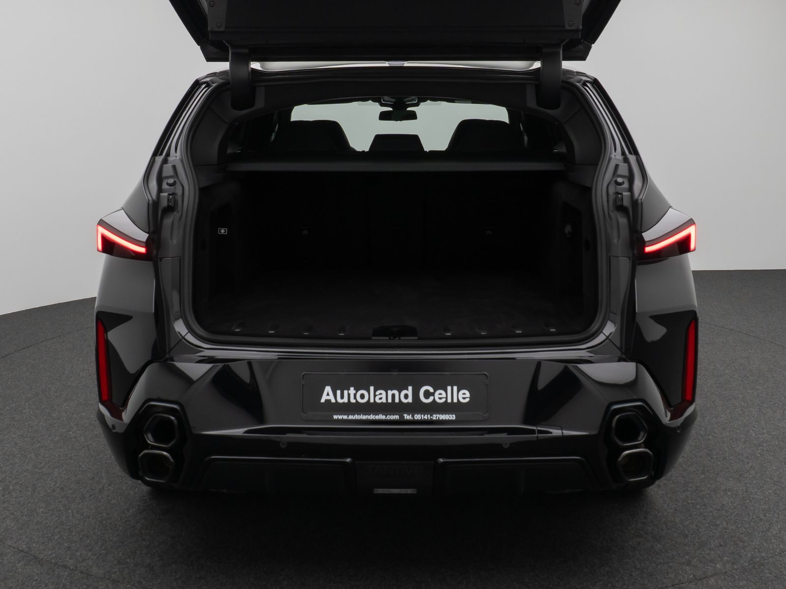 Fahrzeugabbildung BMW XM 360° HUD DAB B&W Massage SoftCl AHK 23Zoll