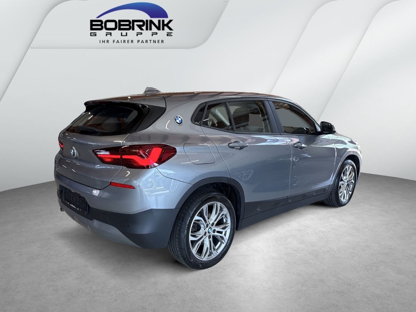 BMW X2 sDrive18i Advantage HiFi Navi PDC Tempomat foto 4
