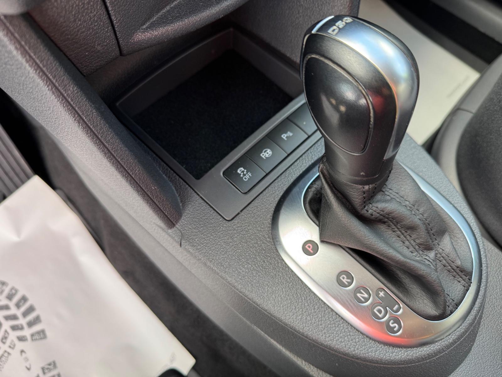 Volkswagen Caddy Kasten/Xenon/Navi/Shz/Ahk/Tempomat