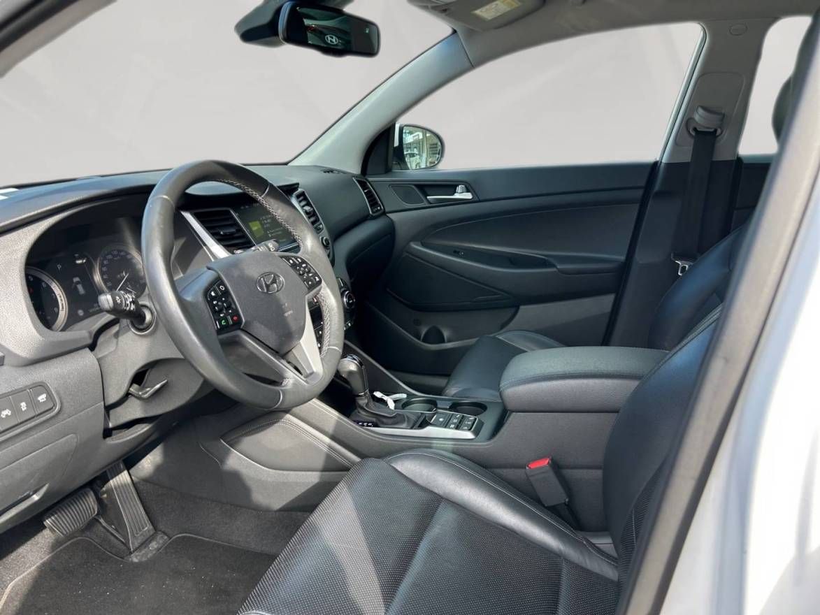 Fahrzeugabbildung Hyundai TUCSON 1.6 GDi Turbo 7-DCT 4WD Premium, Sicherhe