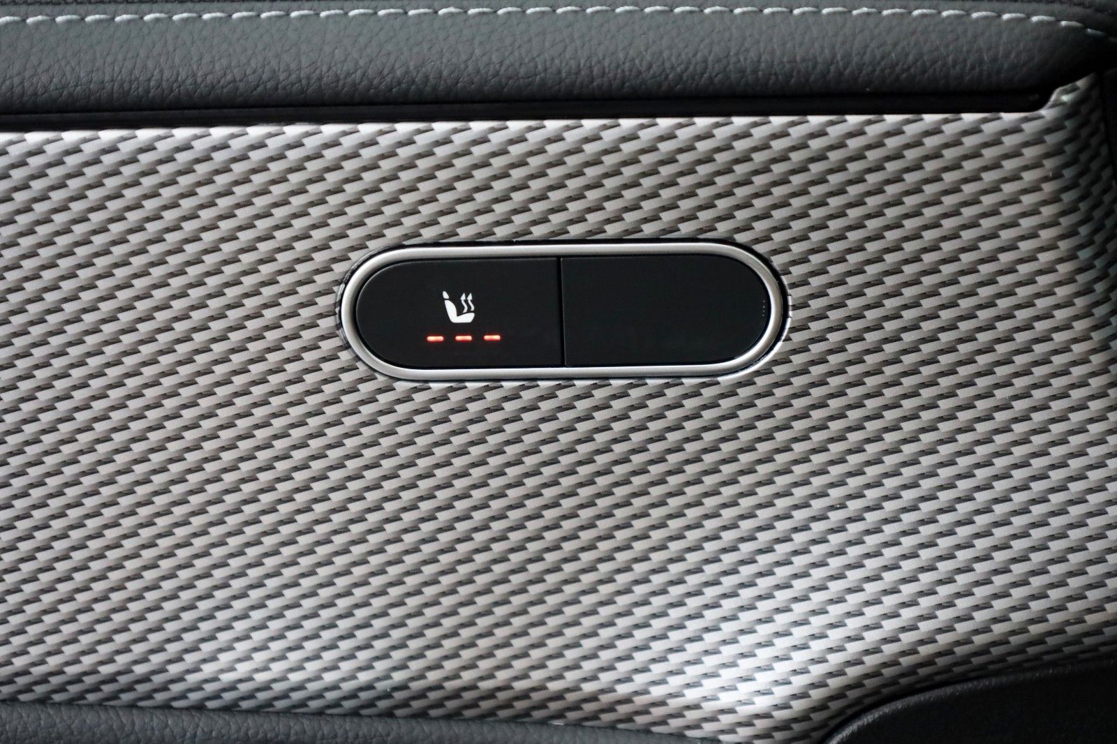Fahrzeugabbildung Mercedes-Benz CLA 200d SB Leder,Navi,LED,Kamera,SH,SR+WR